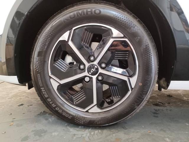 Kia Niro image 4