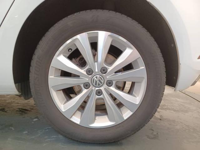Volkswagen Golf image 2