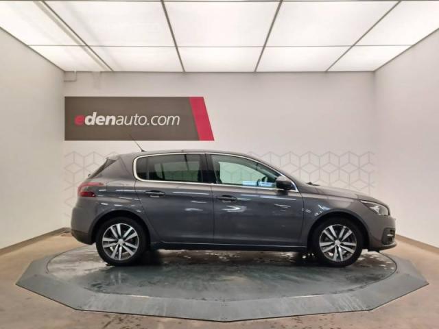 Peugeot 308 image 1