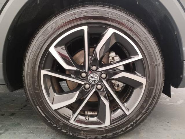 Mg Zs image 2