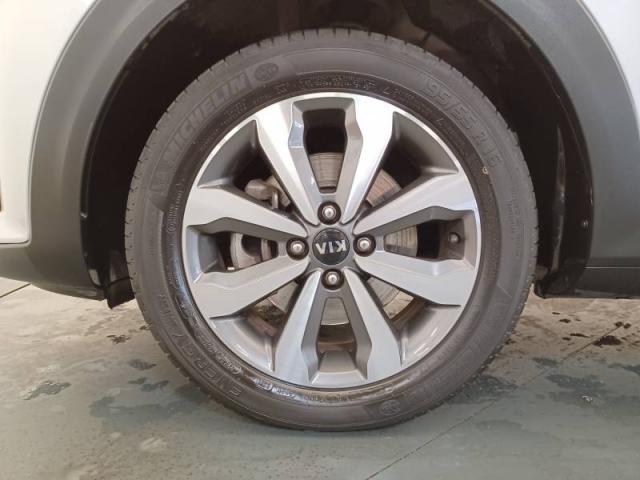 Kia Stonic image 1