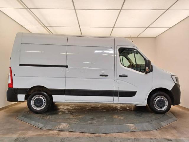 Renault Master image 9