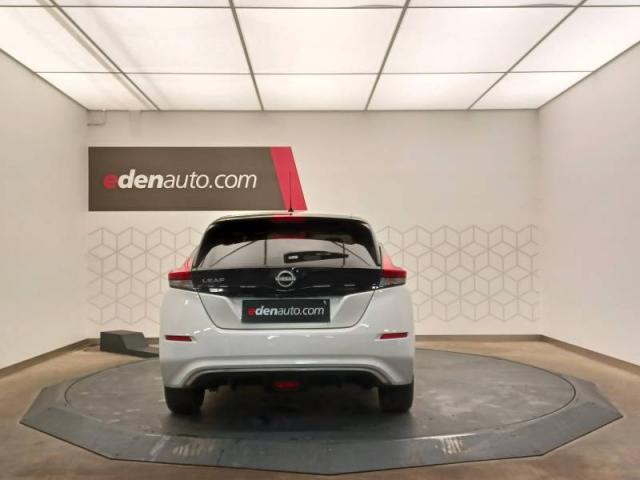 Nissan Leaf image 9