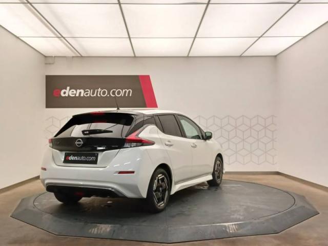 Nissan Leaf image 1