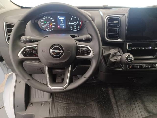 Opel Movano image 7