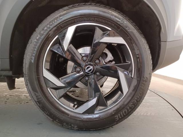 Nissan Juke image 2
