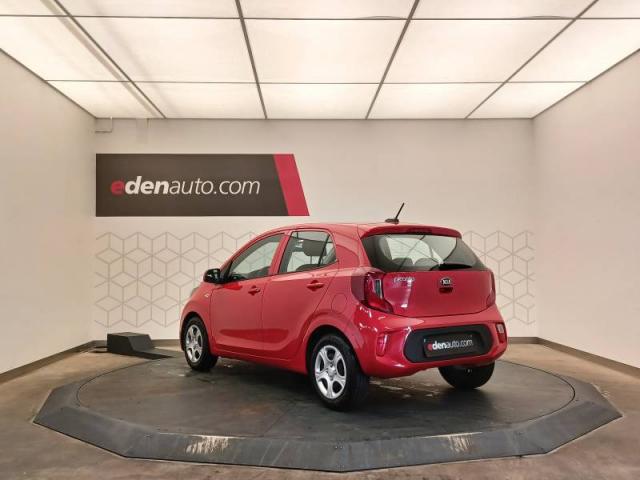 Kia Picanto image 8