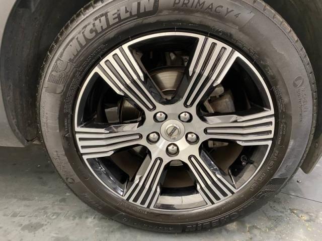 Volvo Xc40 image 8