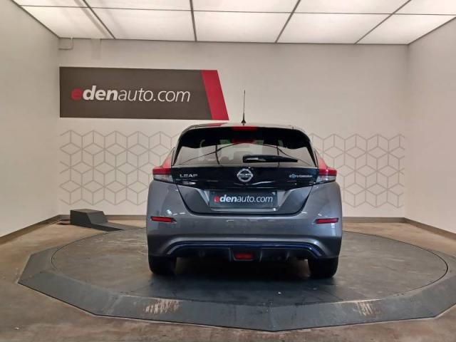 Nissan Leaf image 9