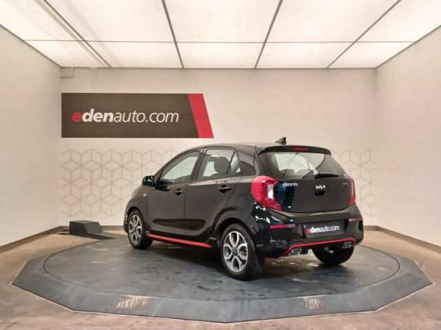 Kia Picanto image 8