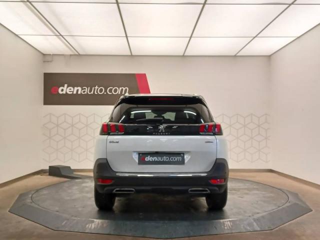 Peugeot 5008 image 1