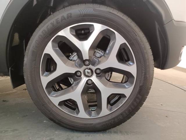 Renault Captur image 8
