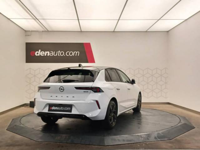 Opel Astra image 2