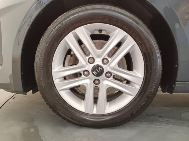 Kia Ceed image 2