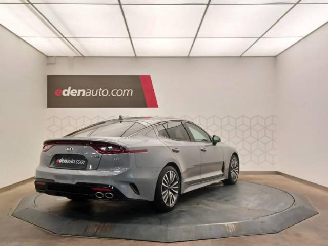 Kia Stinger image 6