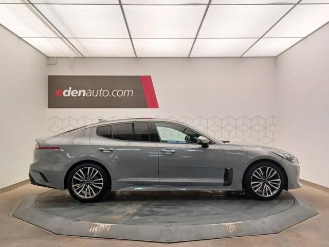Kia Stinger image 2