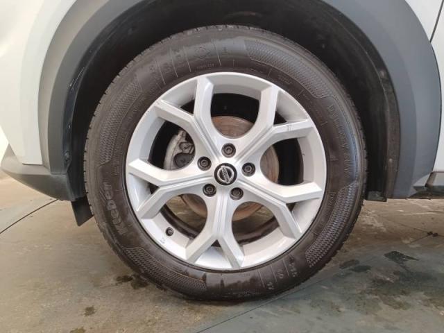 Nissan Juke image 9