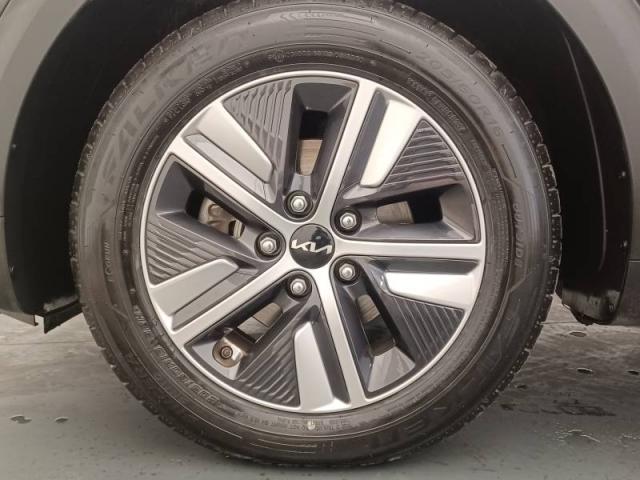 Kia Niro image 7