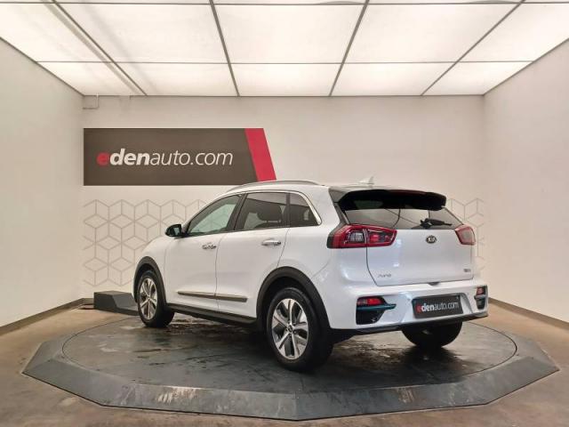 Kia Niro image 5