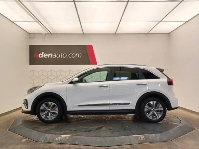 Kia Niro image 8