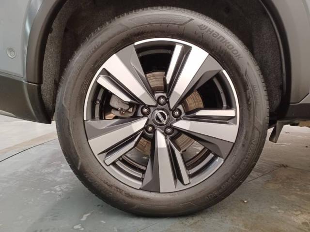 Nissan X-Trail image 1