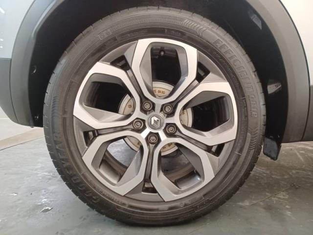 Renault Captur image 9