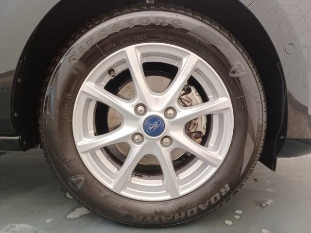 Ford Fiesta image 2