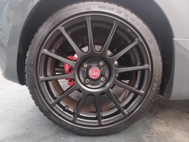 Abarth 500c image 8