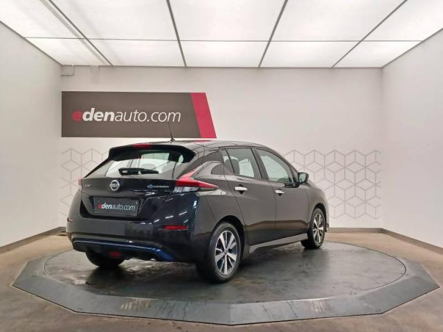 Nissan Leaf image 3