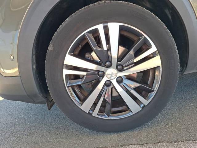 Peugeot 3008 image 3