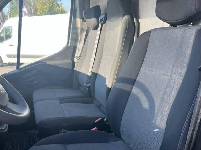 Nissan Interstar image 2