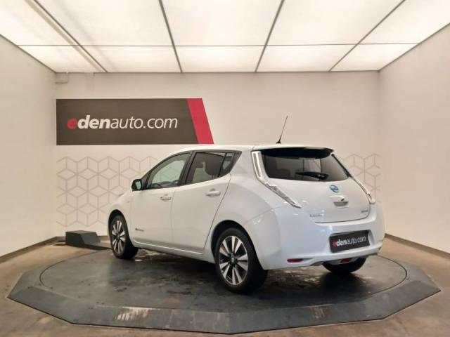 Nissan Leaf image 2