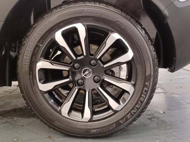 Opel Crossland image 2