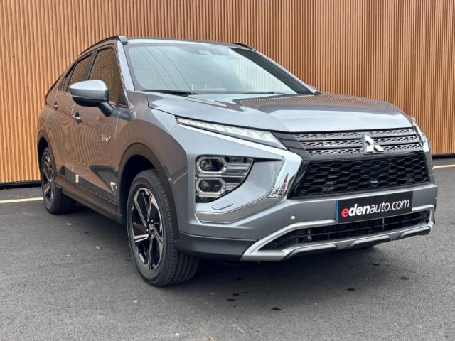 Mitsubishi Eclipse Cross image 2