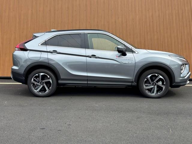 Mitsubishi Eclipse Cross image 3