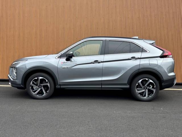 Mitsubishi Eclipse Cross image 8