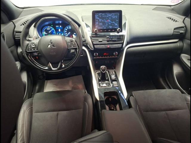 Mitsubishi Eclipse Cross image 3