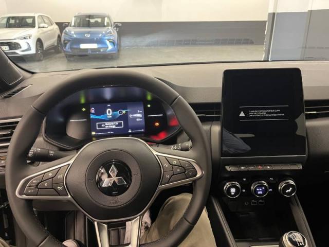 Mitsubishi Colt image 4