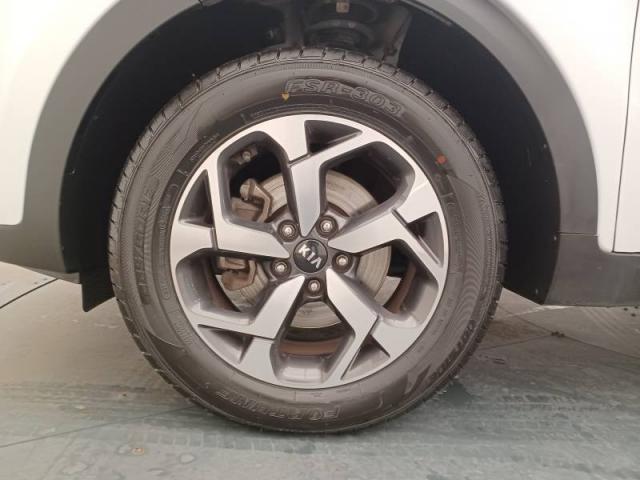 Kia Sportage image 9