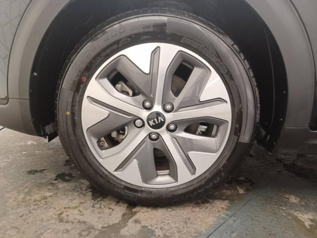 Kia Niro image 3