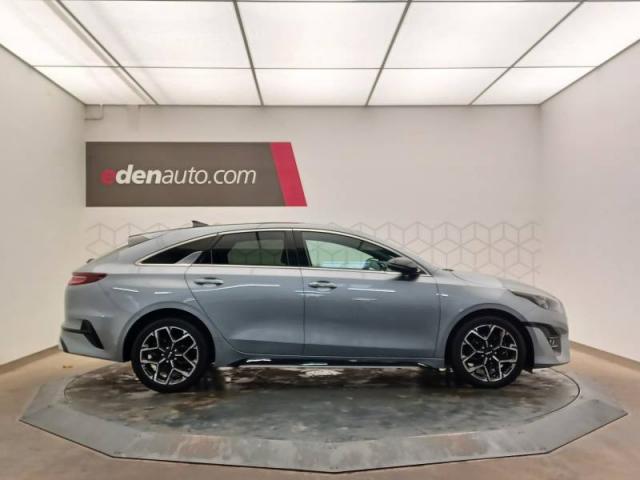 Kia Pro_cee'D image 9