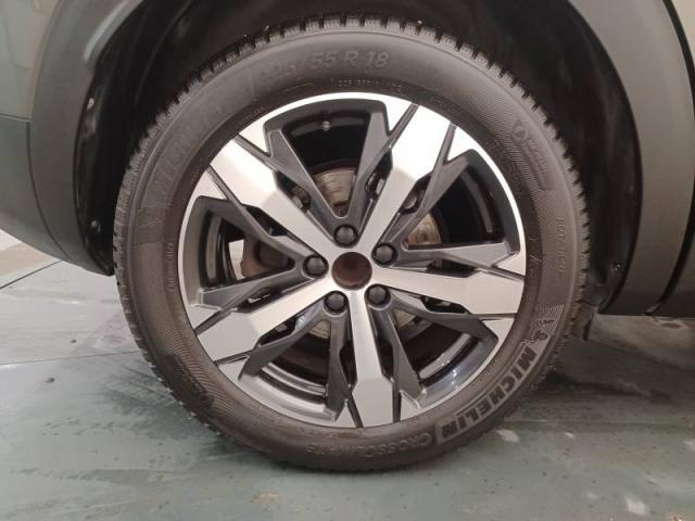 Peugeot 3008 image 3