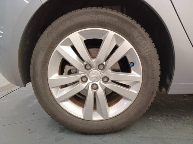 Peugeot 308 image 5