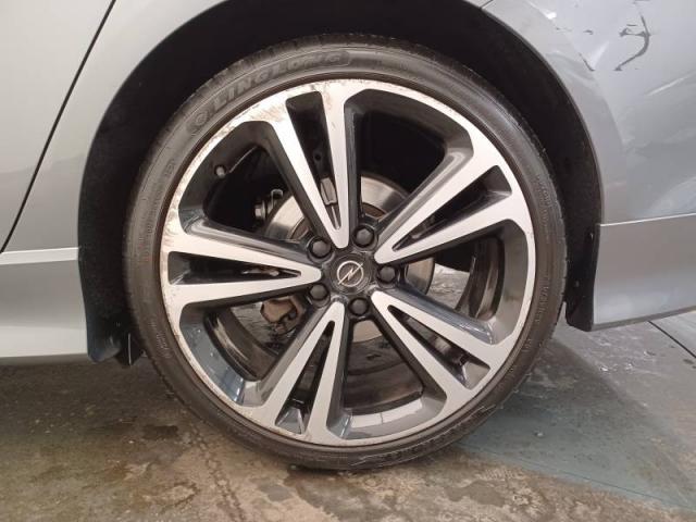 Opel Insignia image 8