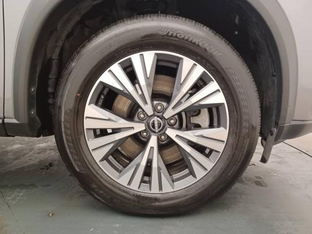 Nissan X-Trail image 8