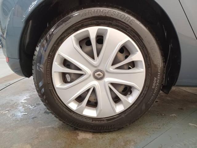 Renault Clio image 8