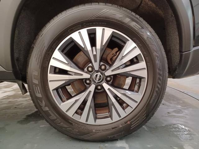 Nissan X-Trail image 7