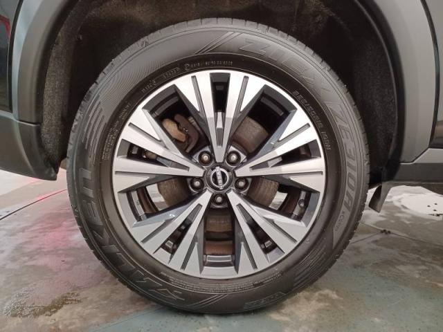 Nissan X-Trail image 2