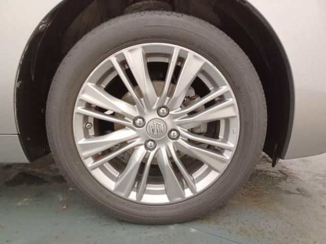 Suzuki Baleno image 6