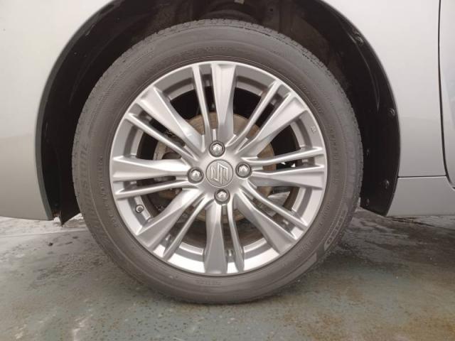 Suzuki Baleno image 7